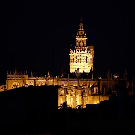 Cathedral View - Triana Apartment Sevilla Exteriör bild